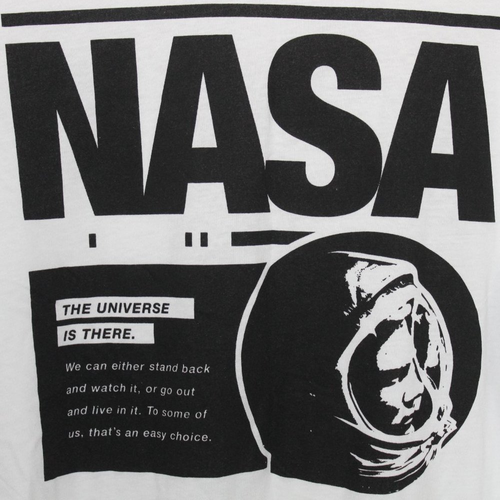 Buzzaldrin Men's NASA White T-Shirt, XL - Picture 3 of 3